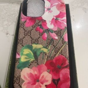 I phone 13 pro max Floral Designer Phone Case - Pink and Green